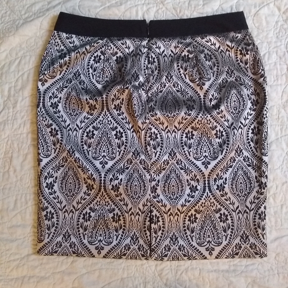 NWOT Worthington silver jacquard pencil skirt women's 10P - Picture 3 of 5